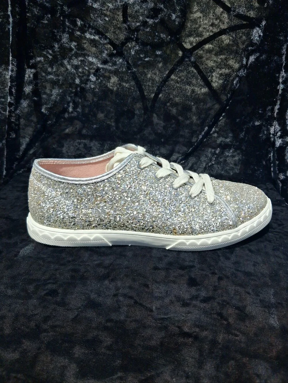 Kate Spade New York Vale Silver Glitter Lace Up Fashion Sneakers Size 7.5